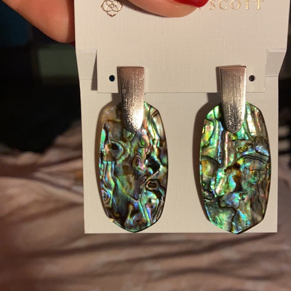 Kendra Scott Aragon Silver Abalone Shell Drop Earrings - Picture 6 of 10